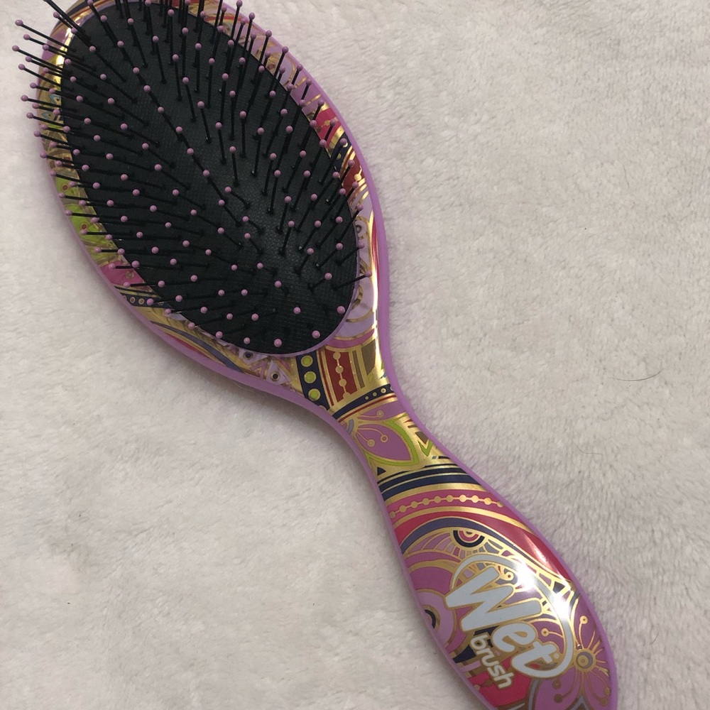 NWOT Wet brush.